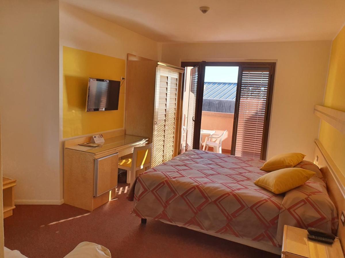 Hotel Antares Градо Экстерьер фото